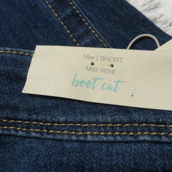 Maurices Women's Plus Mid Rise Boot Cut Jeans Medium Wash Size 18W Short New - Picture 7 of 9